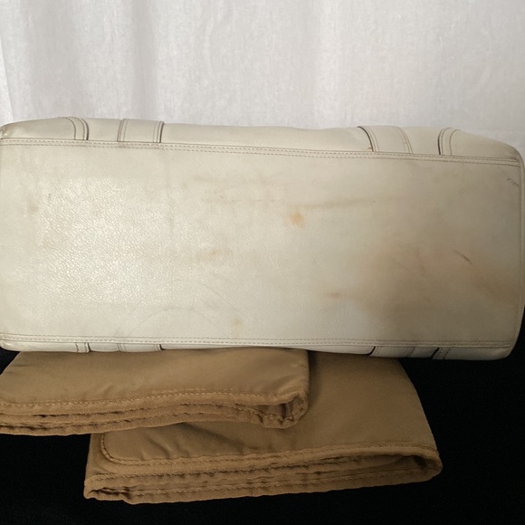 Coach creamy/white color leather diaper bag with 2 changing pads - Picture 15 of 15